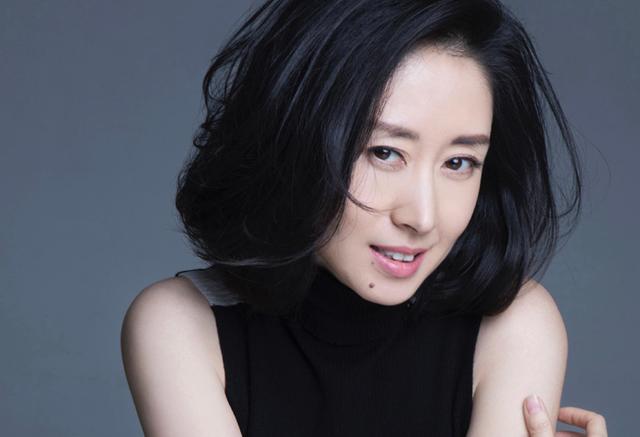 刘敏涛老公是王劲松吗 七年相夫教子却换来婚姻破裂复出后爆红 