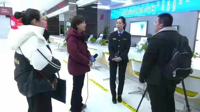 女子失业：申请社保补贴被拒，“高管”身份误登记 